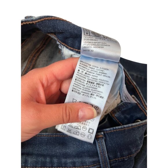 Levi's Slimming Skinny Blue Jeans Women's Size 31 Dark Wash Denim - Picture 4 of 7